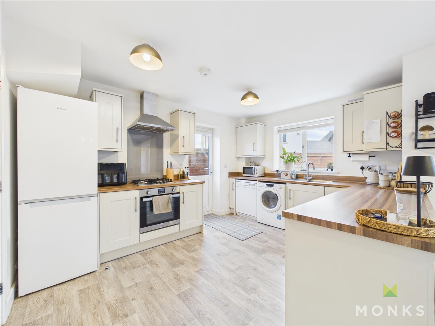 6 Knights Grove, Oswestry, SY10 8PU For Sale